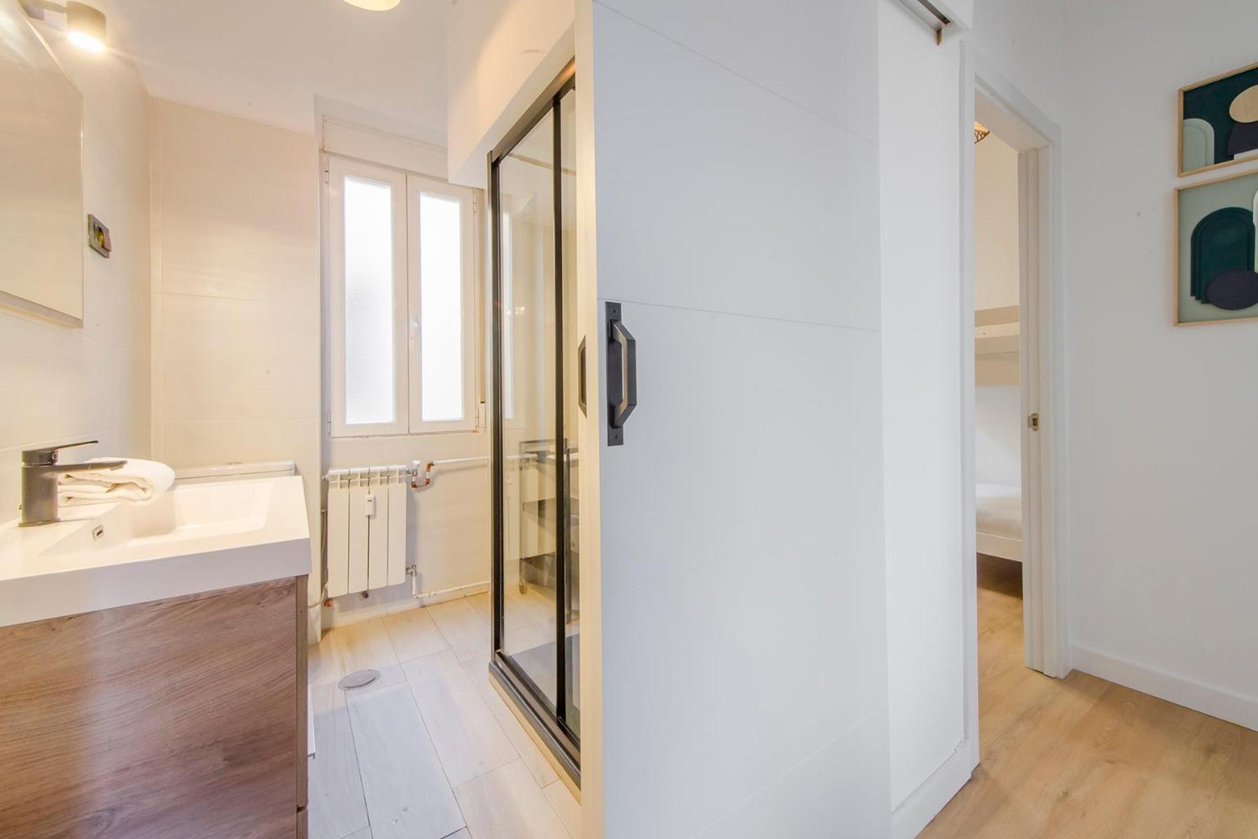 Aventura Y Tradicion En La Latina, Conoce Toledo 77 Apartment Madrid Luaran gambar